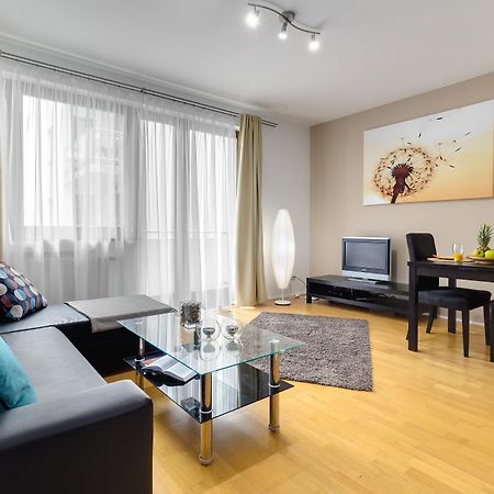 Quality Point Apartments 0-24 Reception Budapest Ngoại thất bức ảnh