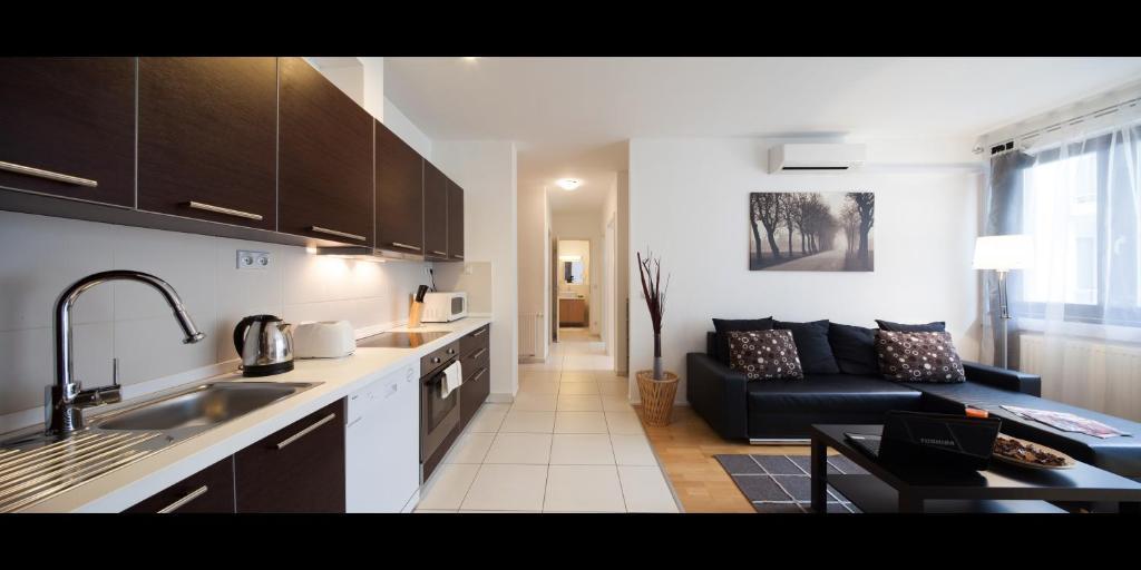 Quality Point Apartments 0-24 Reception Budapest Phòng bức ảnh